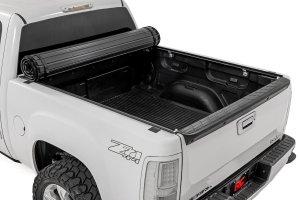 Chevrolet Silverado 1500 Hard Roll Up Bed Cover - Rough Country - Sleek Flush, Low-Profile Design - Matte Black - '07-'13